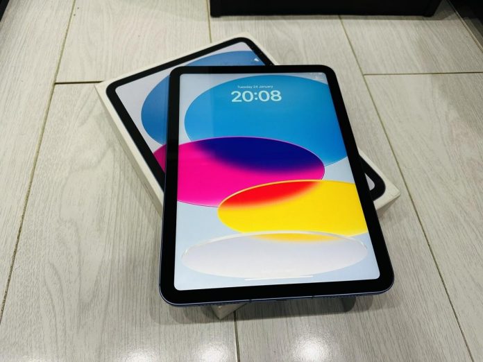 Apple iPad 10th Gen (2022) Wi-Fi & Cellular (Refurbished) for $279